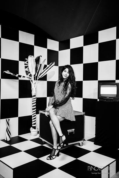 Hennesy – Monochrome 7