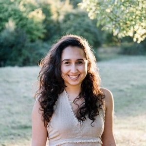 Victoria-(Fauve)-Desvaux